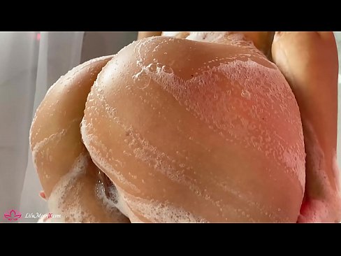 ❤️ Brunette شاور میں شدید orgasm کے لئے وائبریٹر کے ساتھ بلی میں مشت زنی کرتی ہے۔ ❤  ہم پر ur.nastypornpics-com.ru ﹏